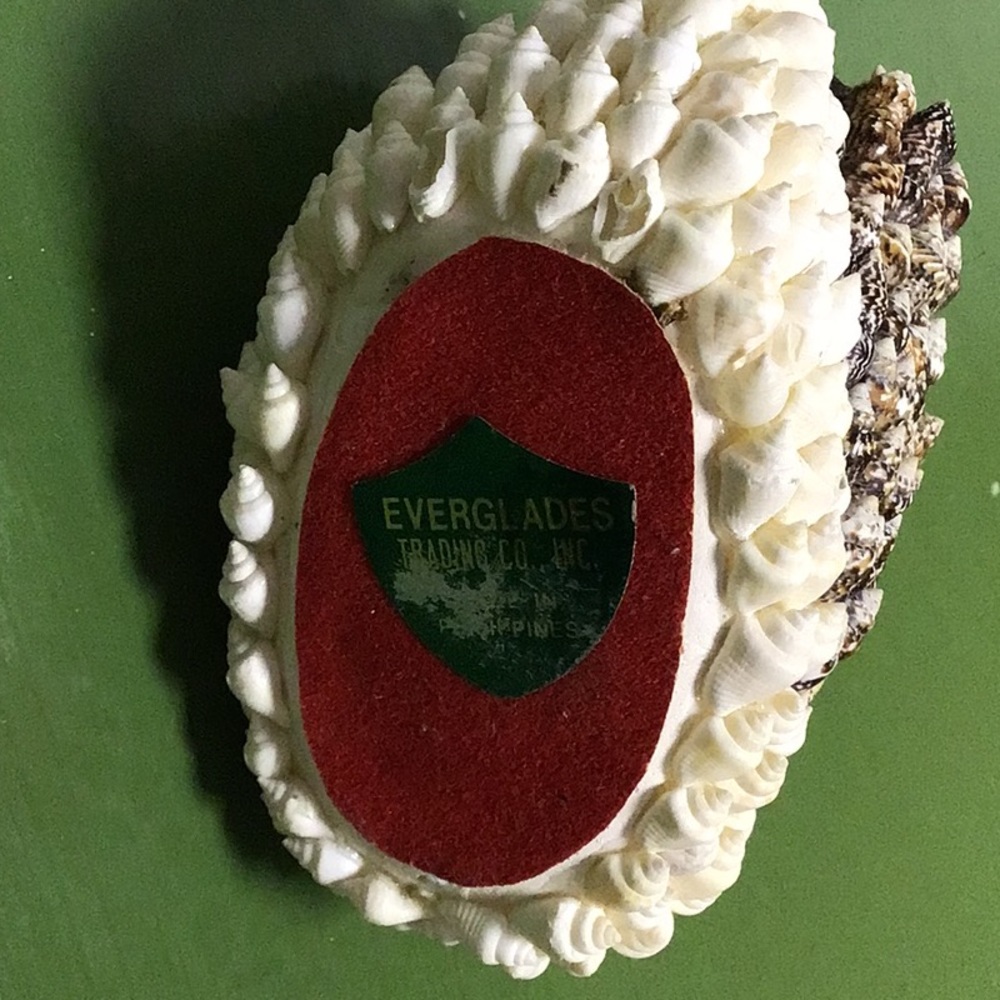 Seashell Swan - Picture 4 of 4
